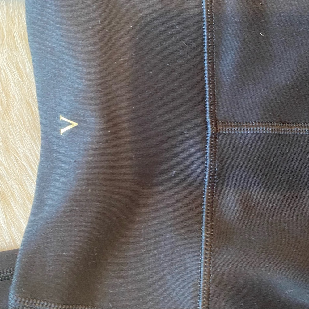 VSX Essential High-Rise Pocket Legging - Picture 9 of 9